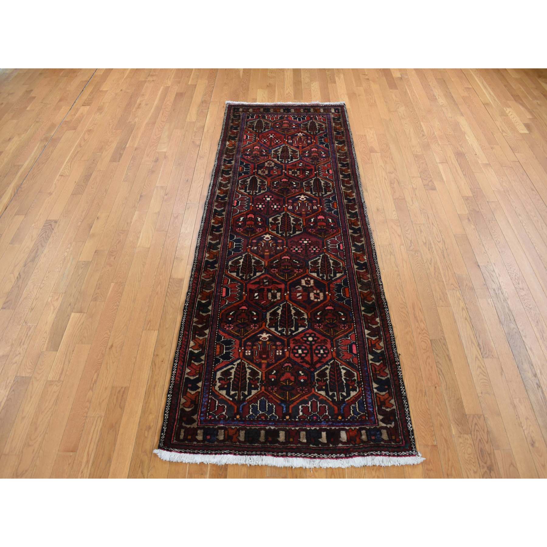 Persian-Hand-Knotted-Rug-437645