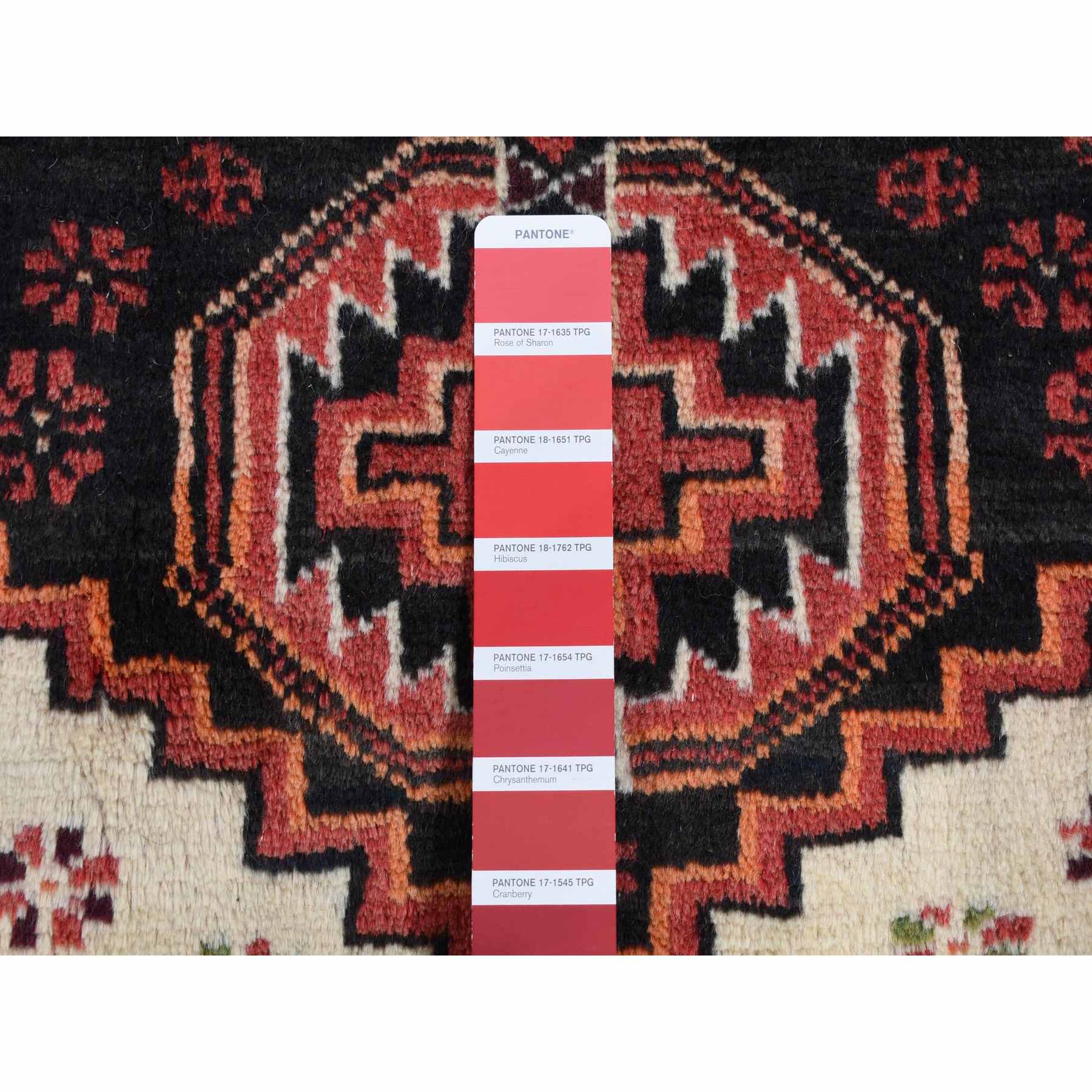 Persian-Hand-Knotted-Rug-437860