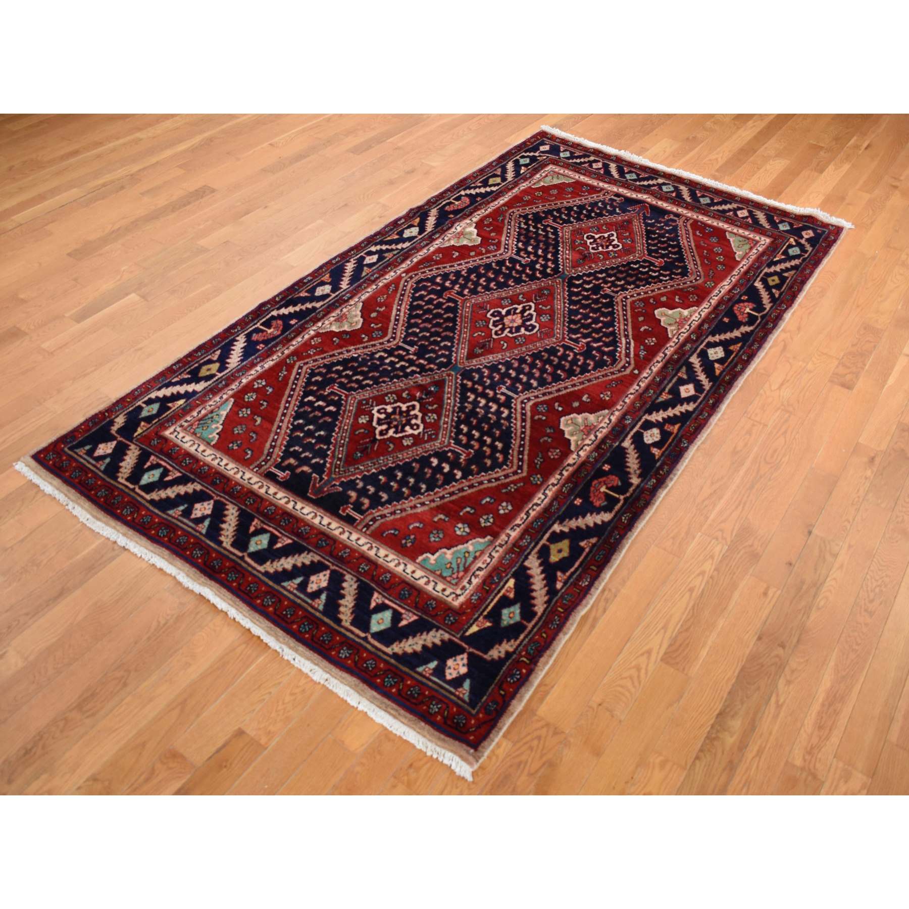 Persian-Hand-Knotted-Rug-437875