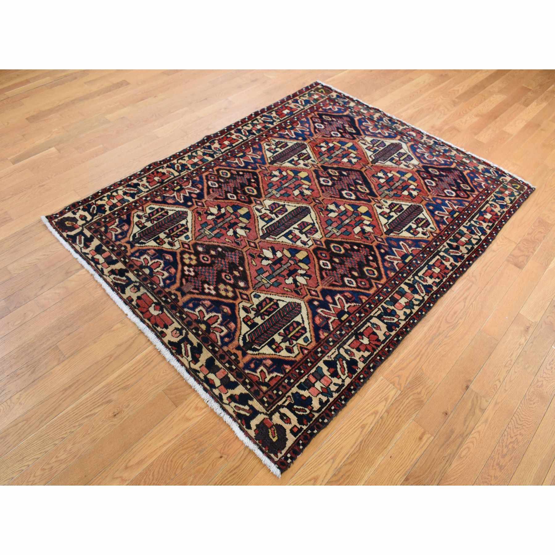 Persian-Hand-Knotted-Rug-437880