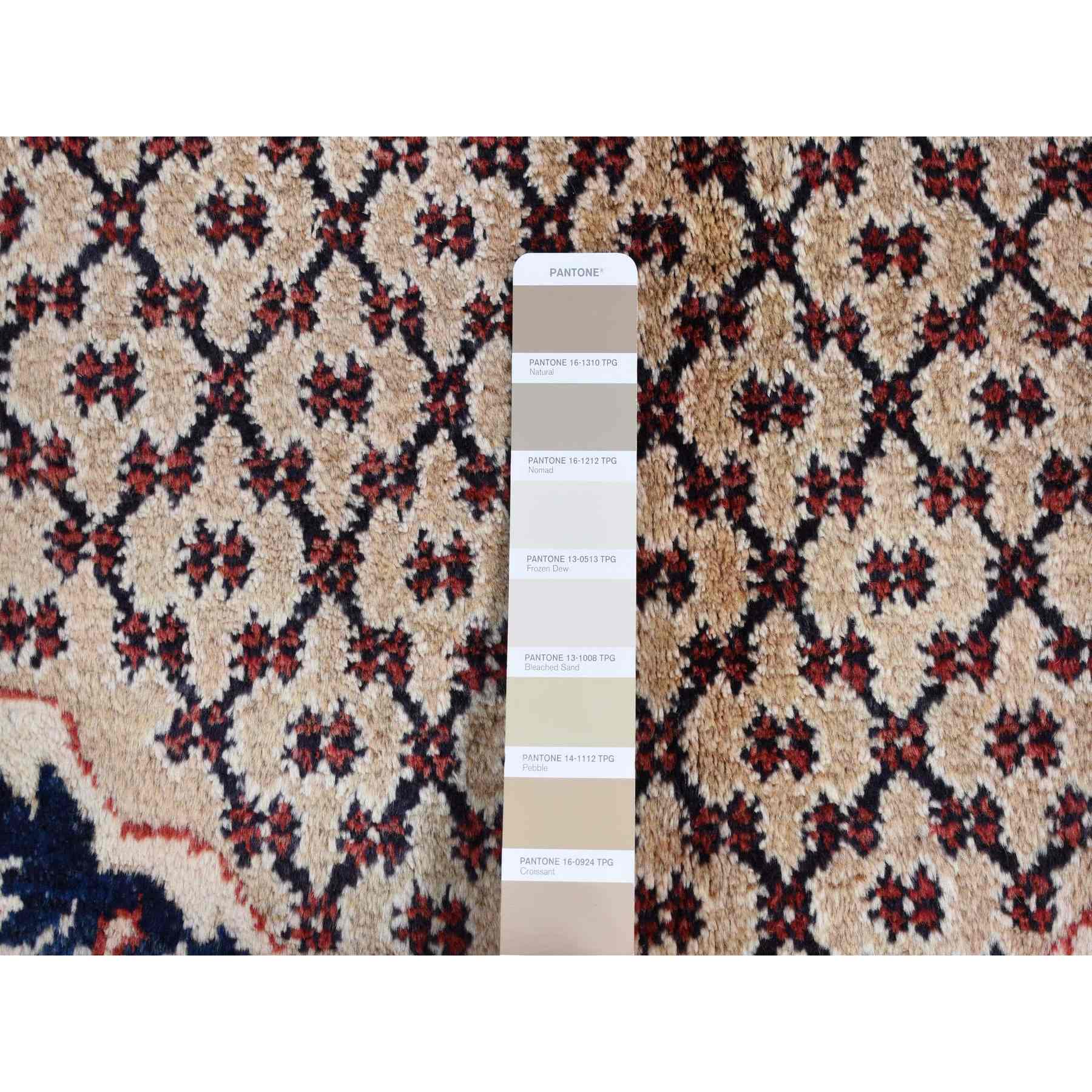 Persian-Hand-Knotted-Rug-437950