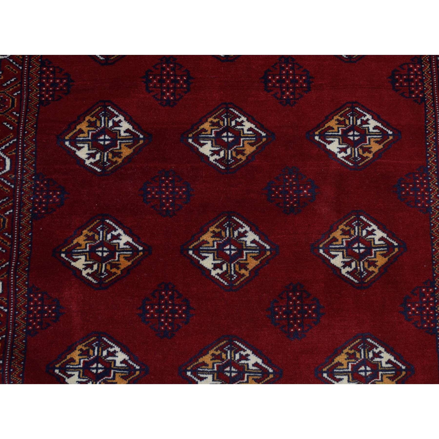 Persian-Hand-Knotted-Rug-438420