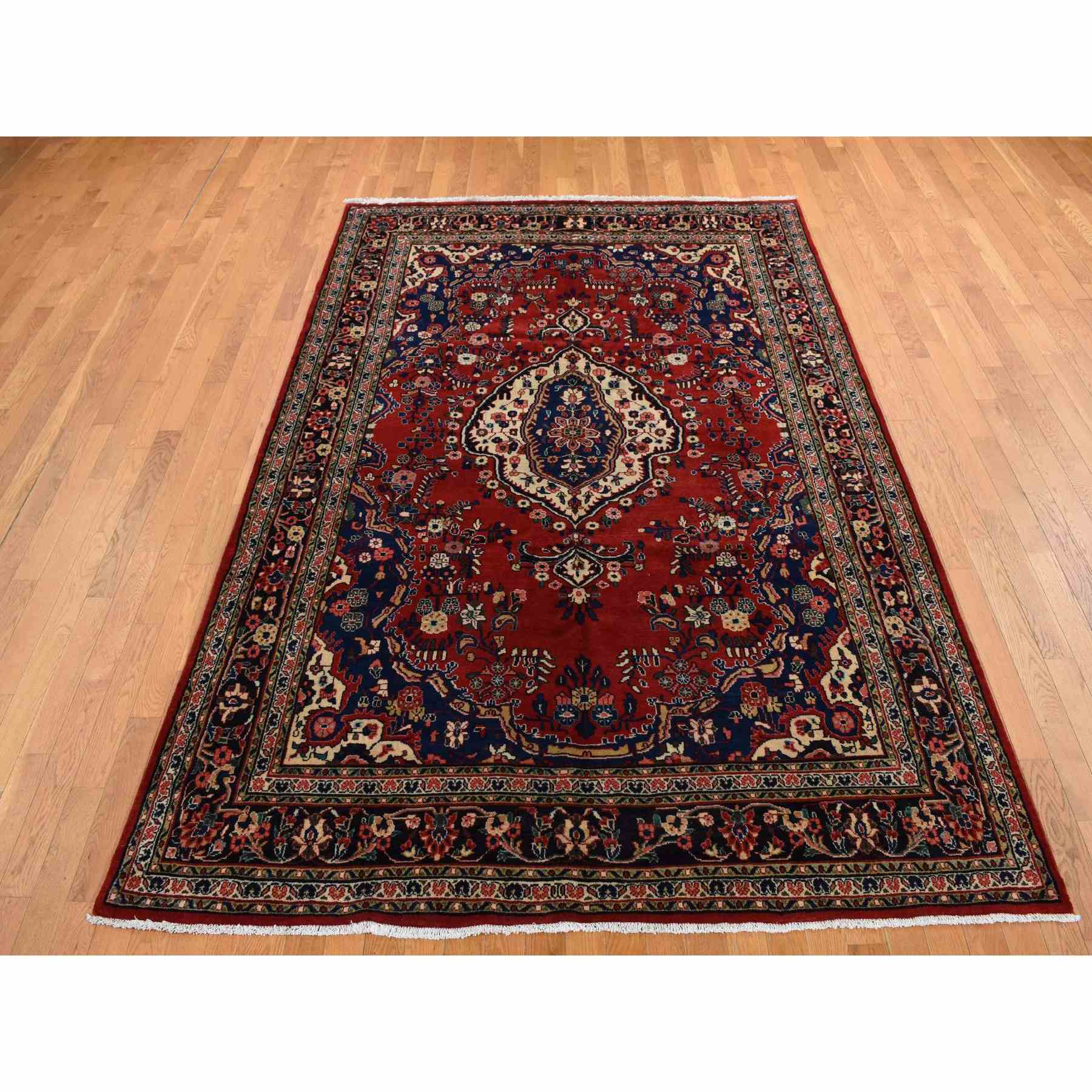 Persian-Hand-Knotted-Rug-438780