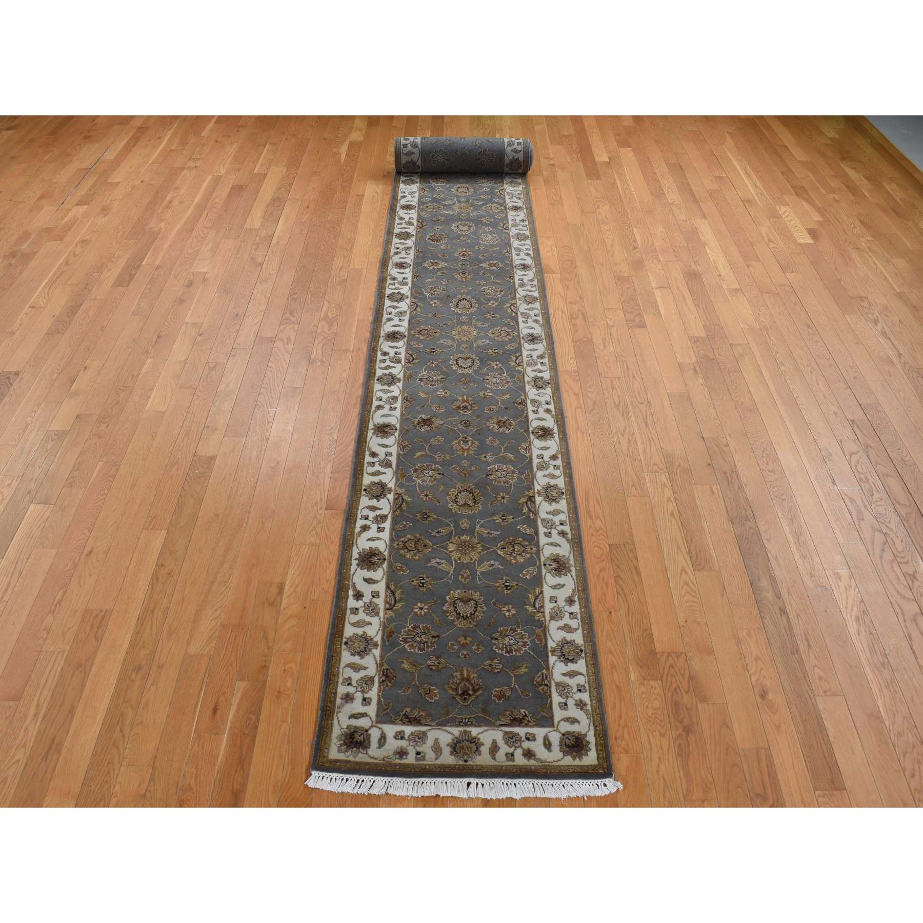 Rajasthan-Hand-Knotted-Rug-438095