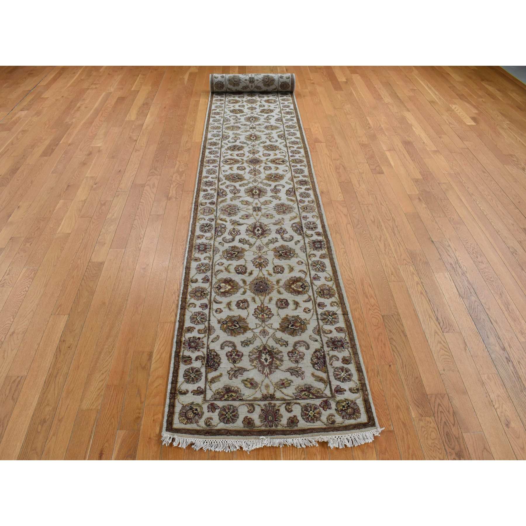 Rajasthan-Hand-Knotted-Rug-438470