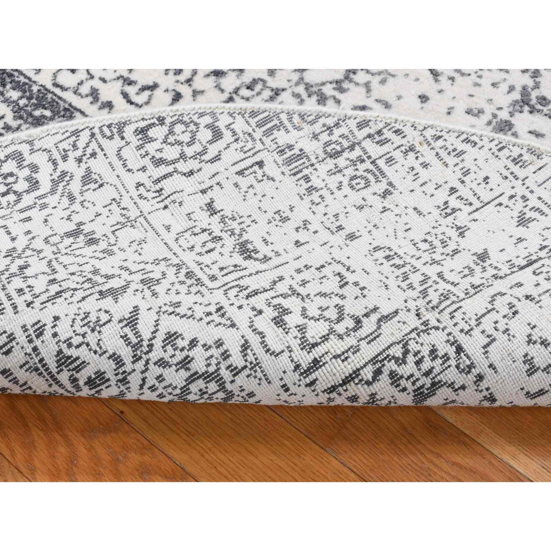 Transitional-Hand-Loomed-Rug-438570