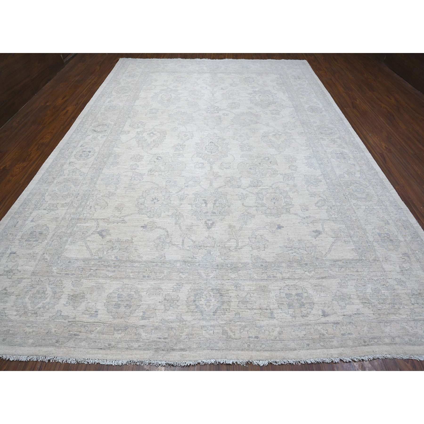 Oushak-And-Peshawar-Hand-Knotted-Rug-444795