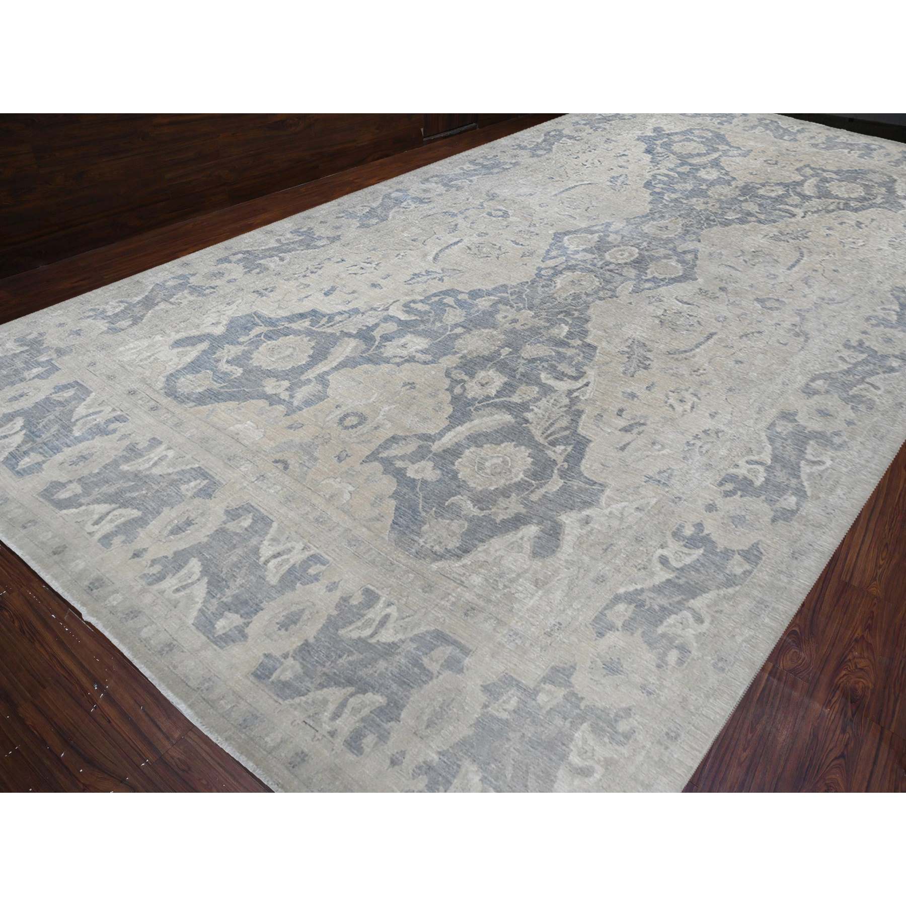 White-Wash-Vintage-Silver-Wash-Hand-Knotted-Rug-447390