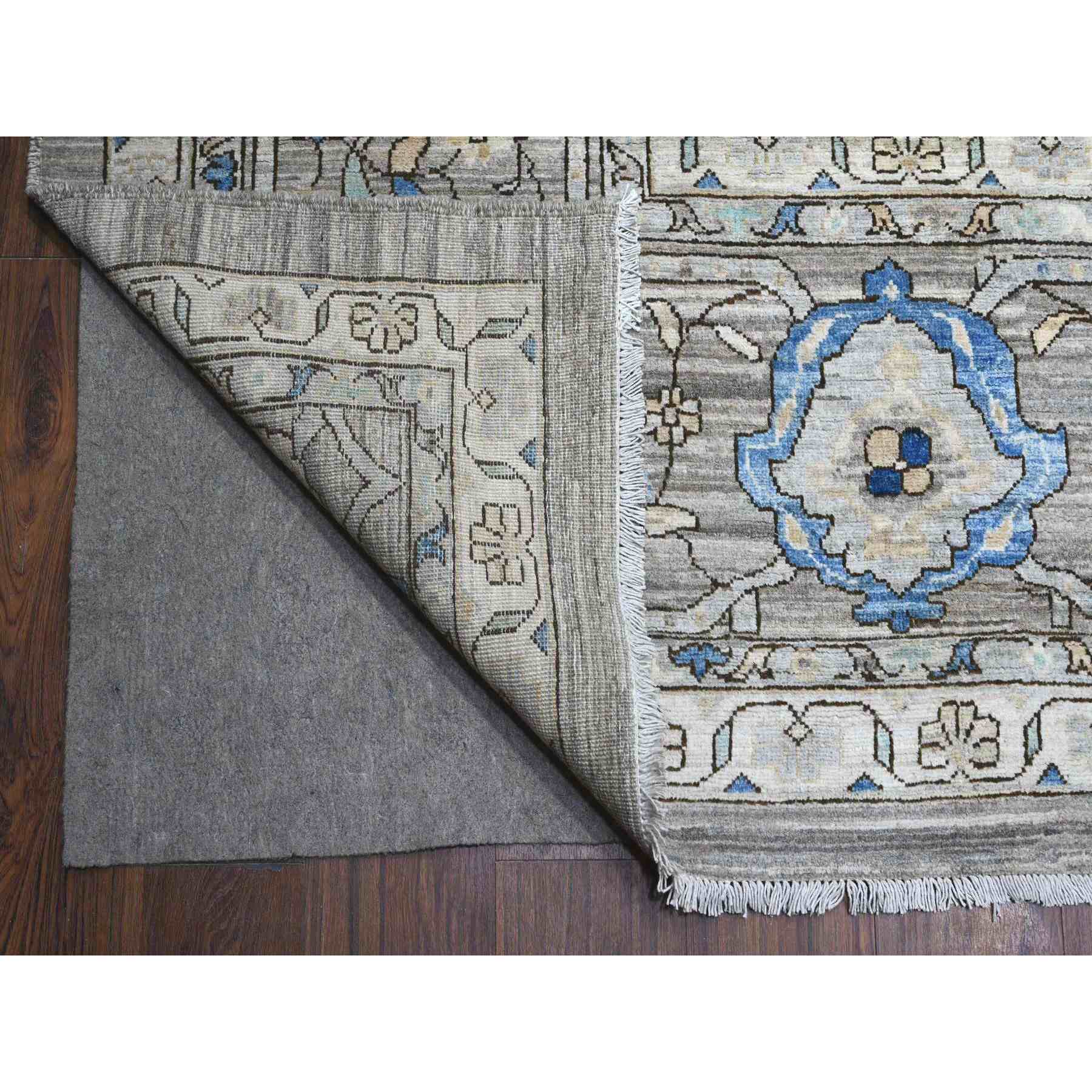 Heriz-Hand-Knotted-Rug-448095