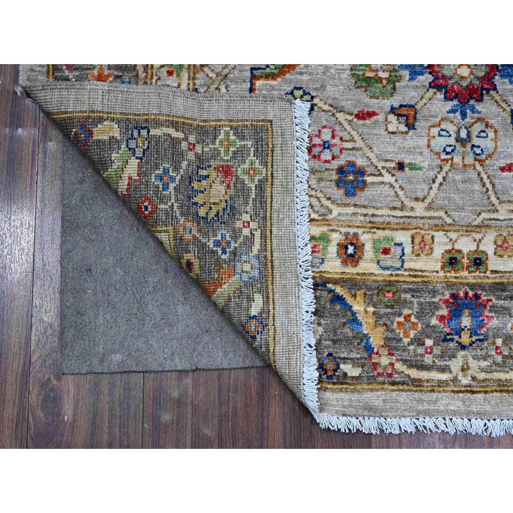 Heriz-Hand-Knotted-Rug-448350