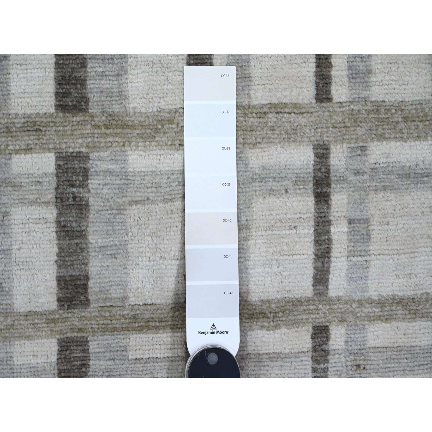 Modern-and-Contemporary-Hand-Knotted-Rug-448870