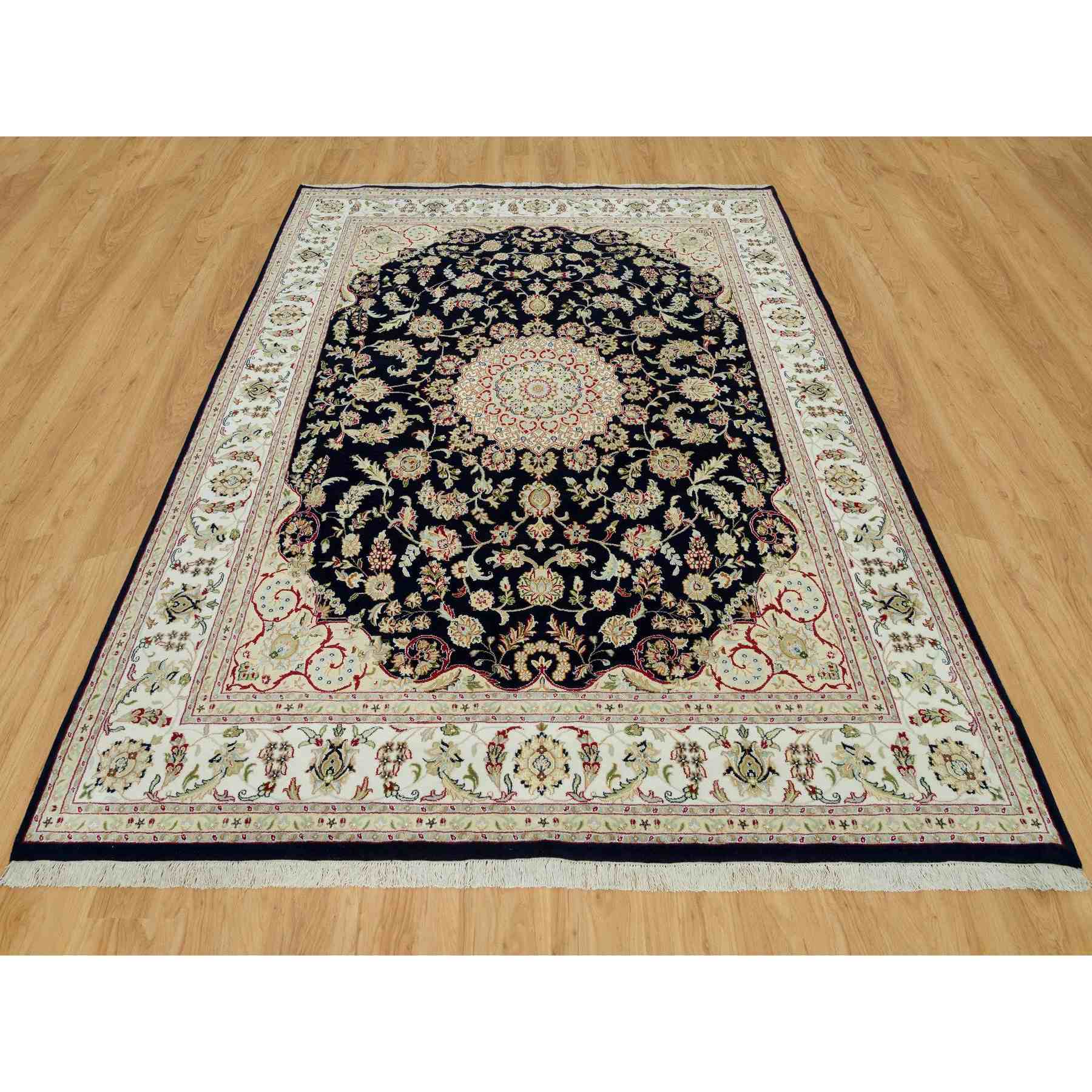 Fine-Oriental-Hand-Knotted-Rug-451600