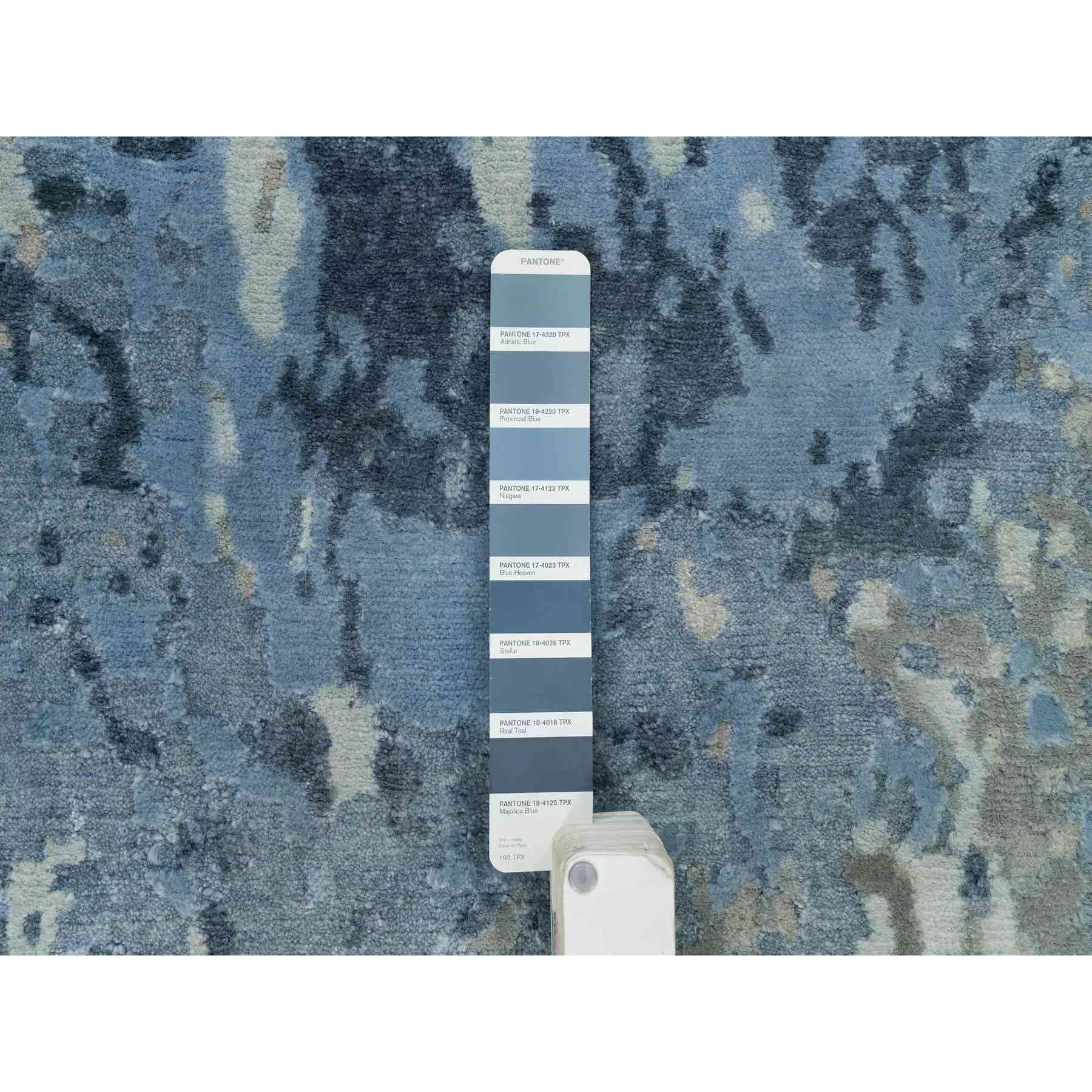 Modern-and-Contemporary-Hand-Knotted-Rug-450995