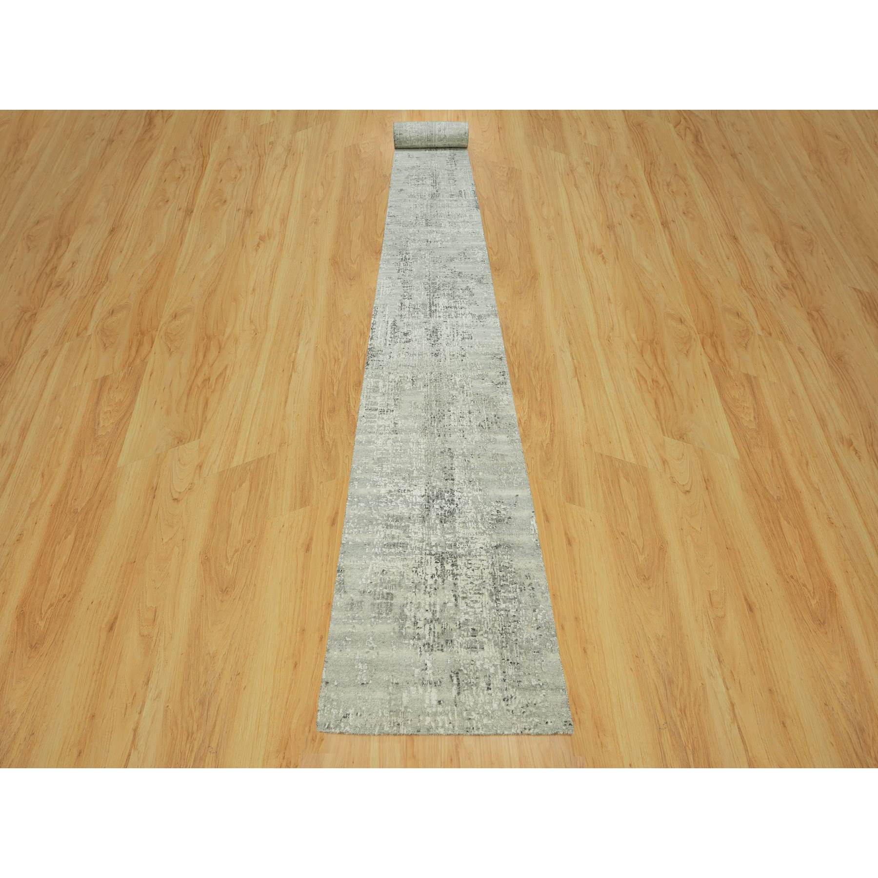Modern-and-Contemporary-Hand-Knotted-Rug-452100