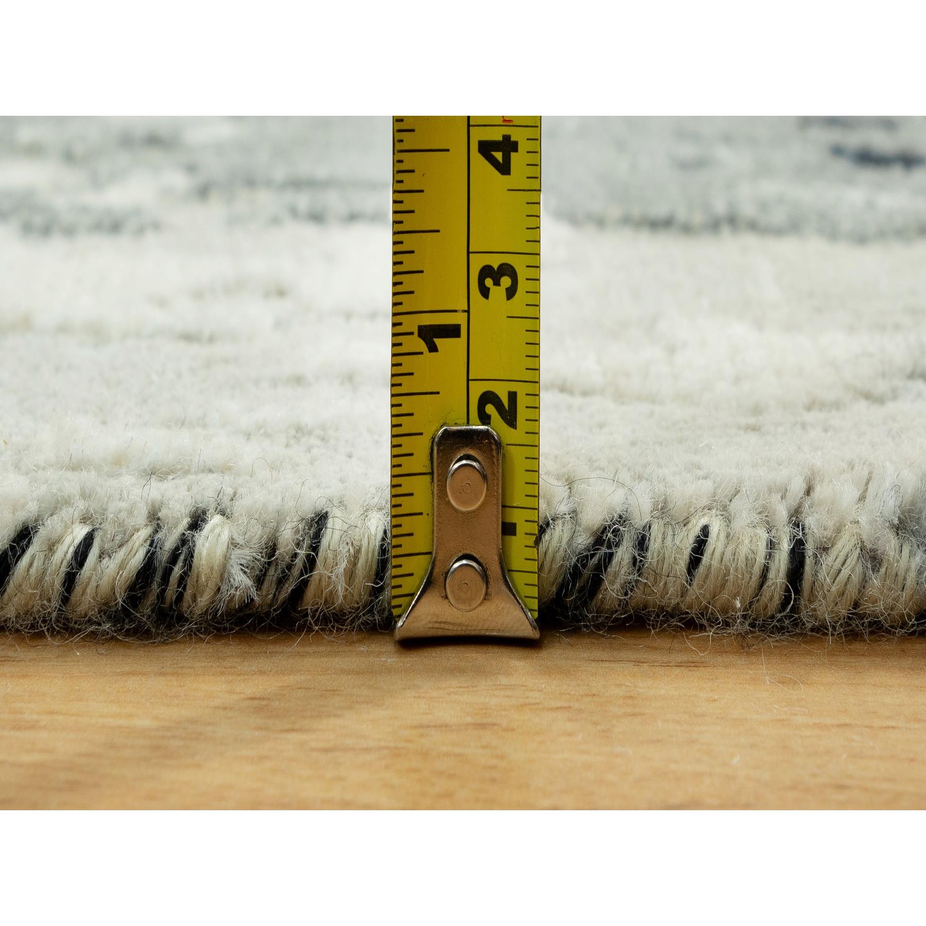 Modern-and-Contemporary-Hand-Knotted-Rug-452370