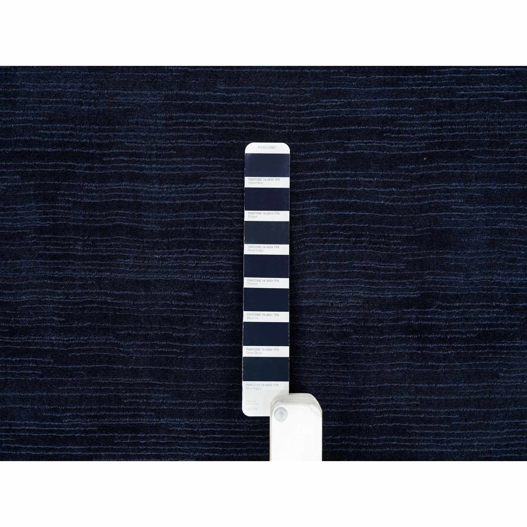 Modern-and-Contemporary-Hand-Loomed-Rug-450765