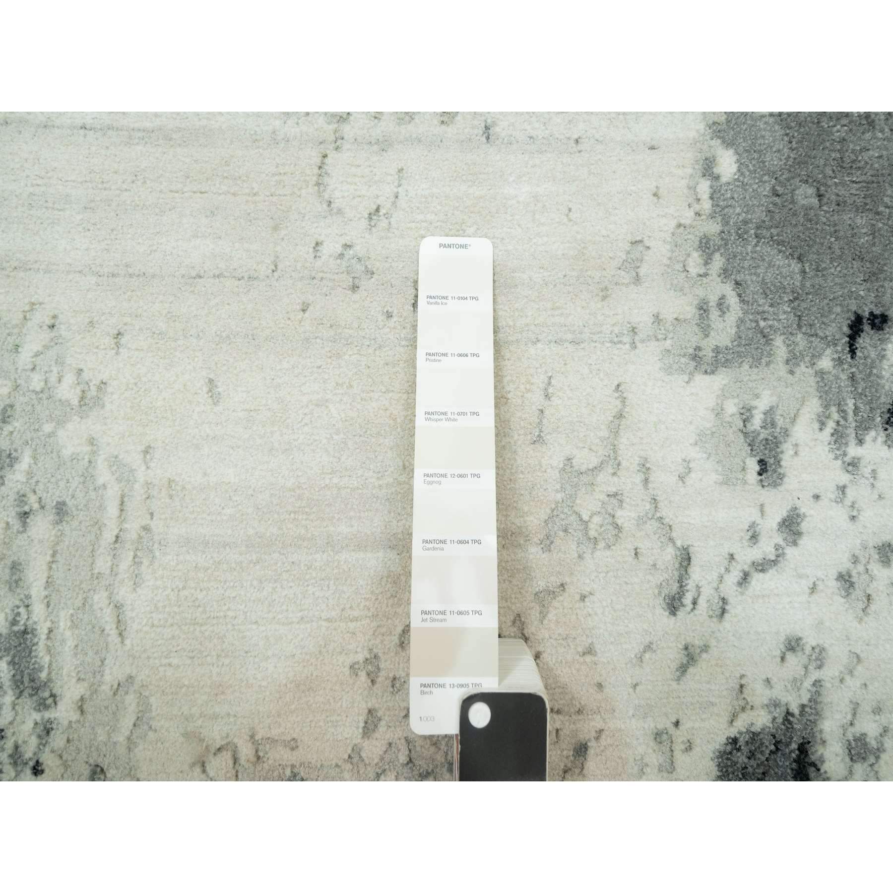 Modern-and-Contemporary-Hand-Knotted-Rug-452735