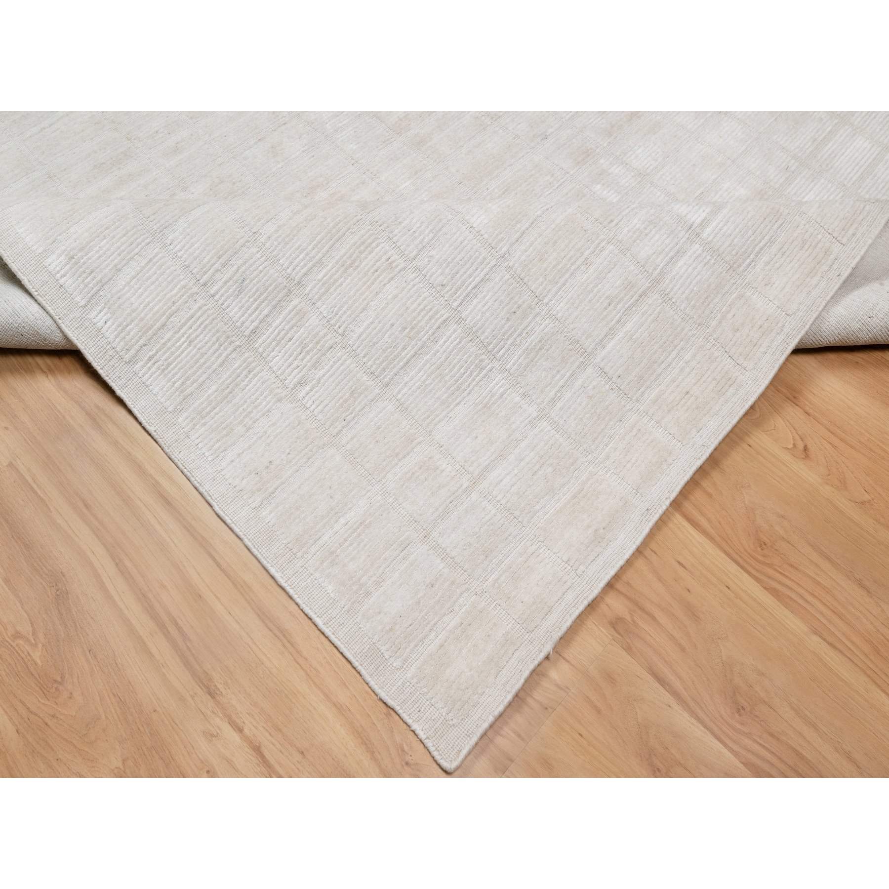 Modern-and-Contemporary-Hand-Loomed-Rug-453565