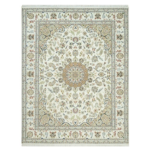 Oxford White, Large Center Medallion Surrounded By Floral Design Nain, 250 KPSI, Hand Knotted Denser Weave, Natural Wool, Oriental Rug