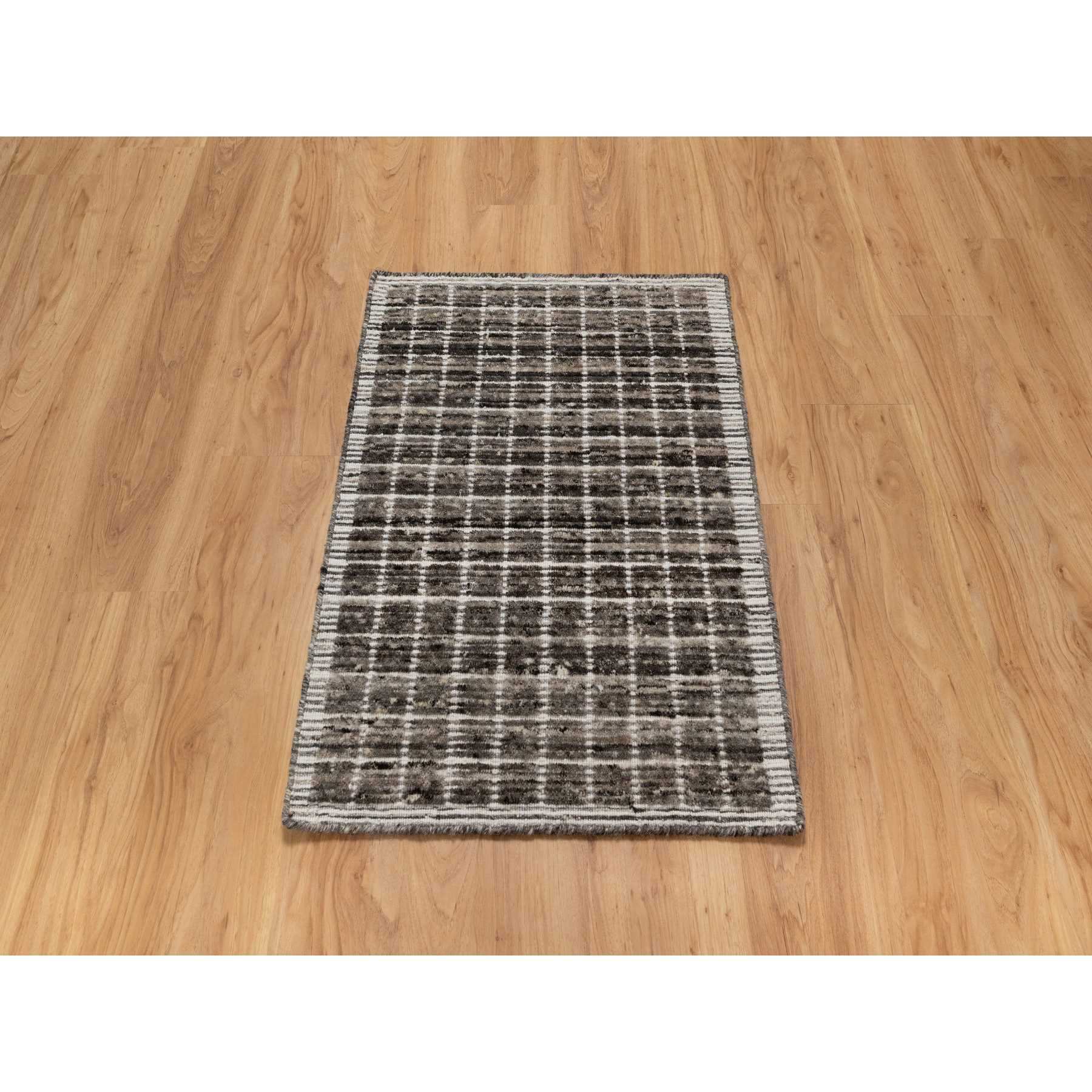 Modern-and-Contemporary-Hand-Loomed-Rug-455340