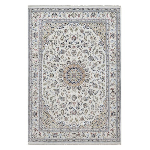 Snow White, Nain with Floral Medallion Design, 250 KPSI, Hand Knotted, Wool and Silk, Oriental Rug