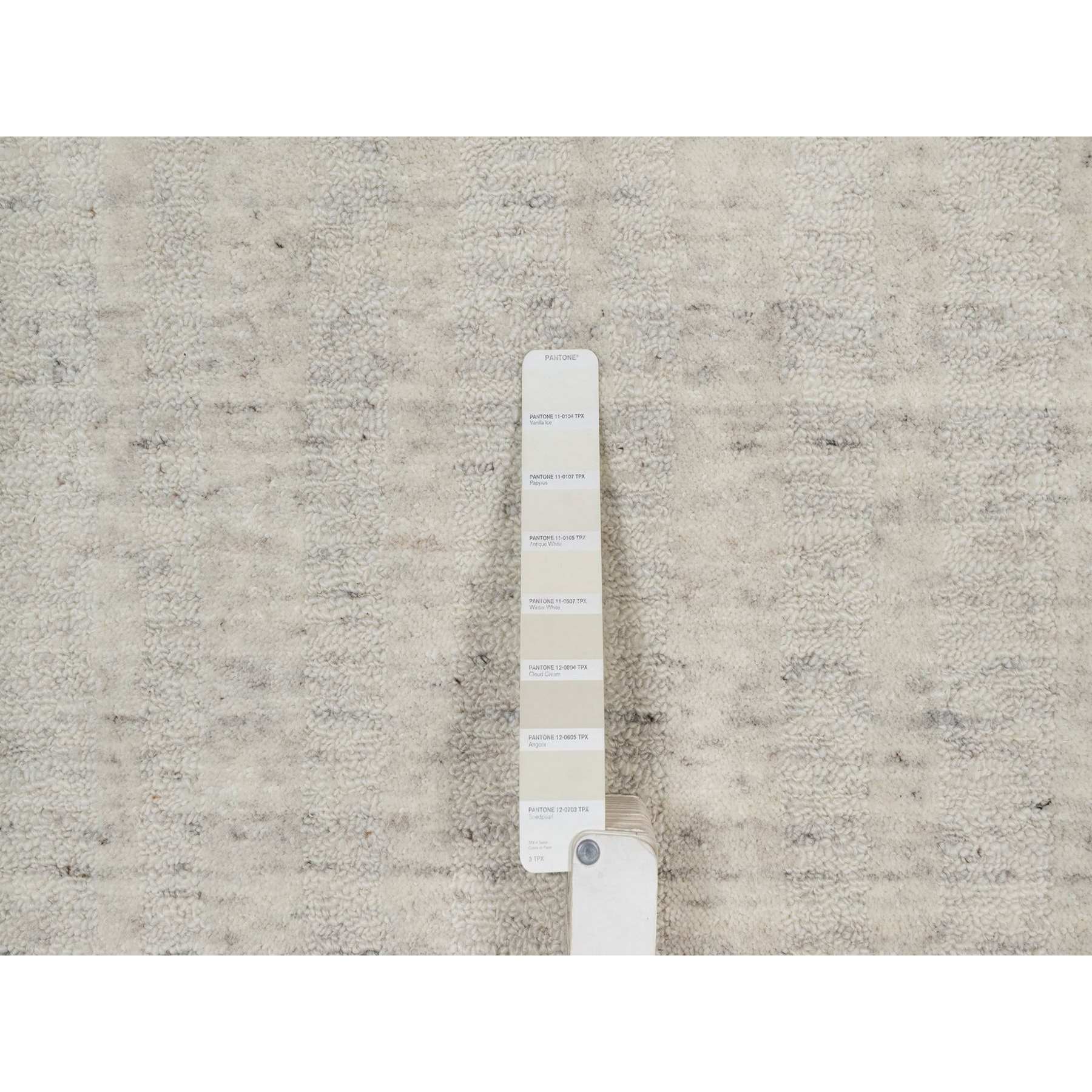 Modern-and-Contemporary-Hand-Loomed-Rug-458355
