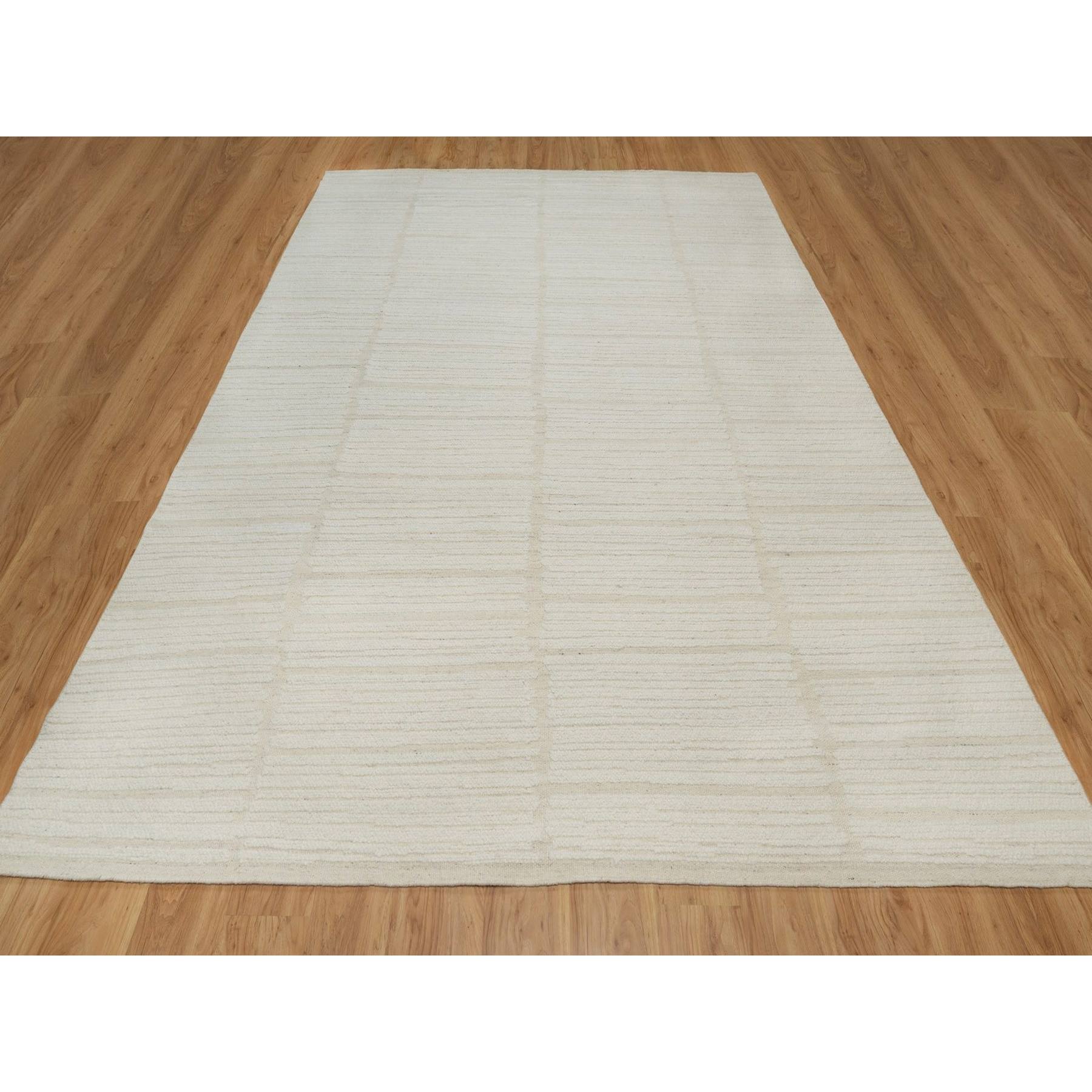Modern-and-Contemporary-Hand-Woven-Rug-458590