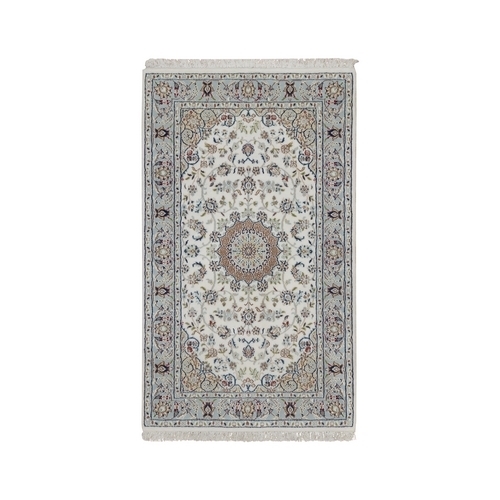 Pearl White, 250 KPSI, Nain with Flower Medallion Design, Soft Pile, Wool and Silk, Hand Knotted, Oriental Rug