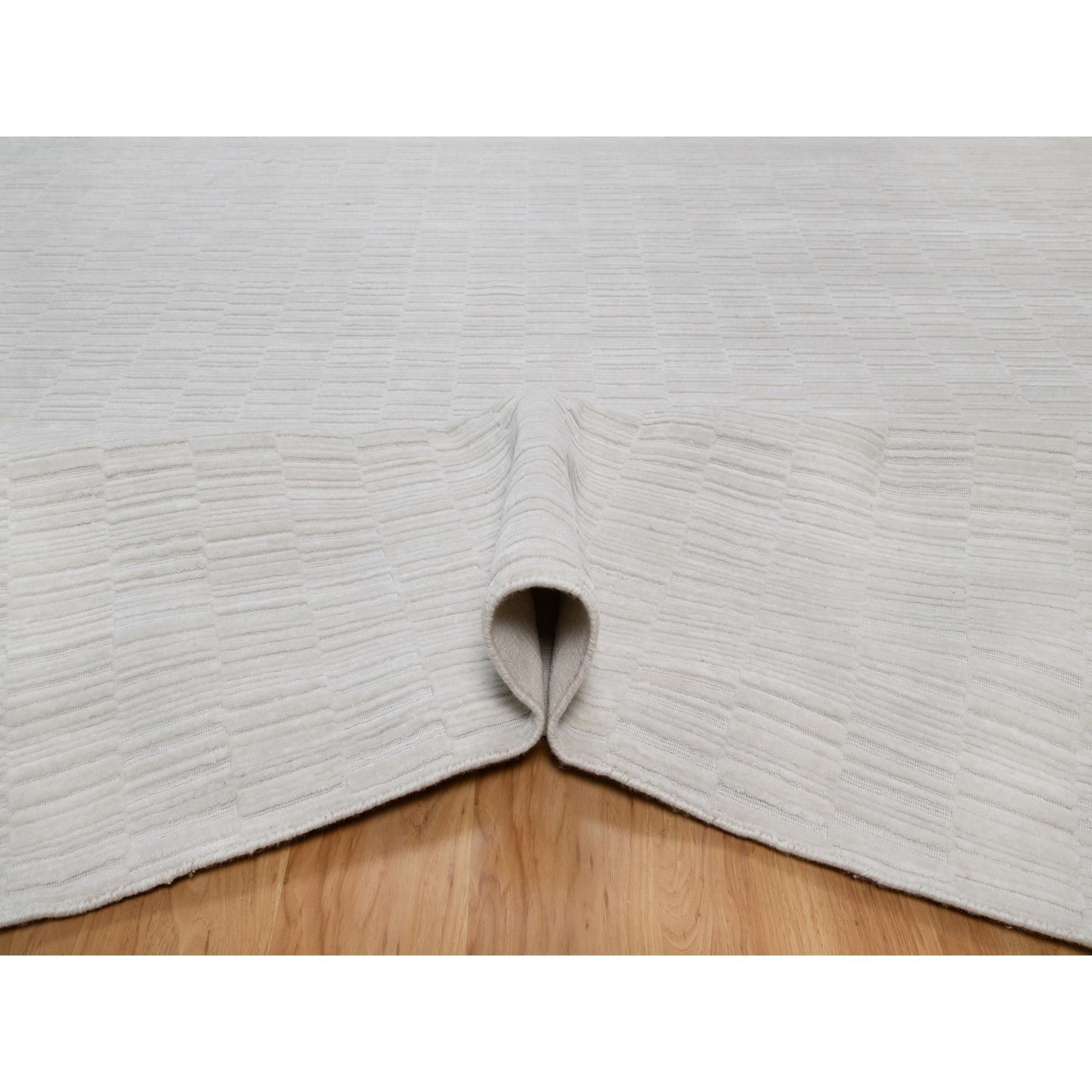 Modern-and-Contemporary-Hand-Loomed-Rug-461135