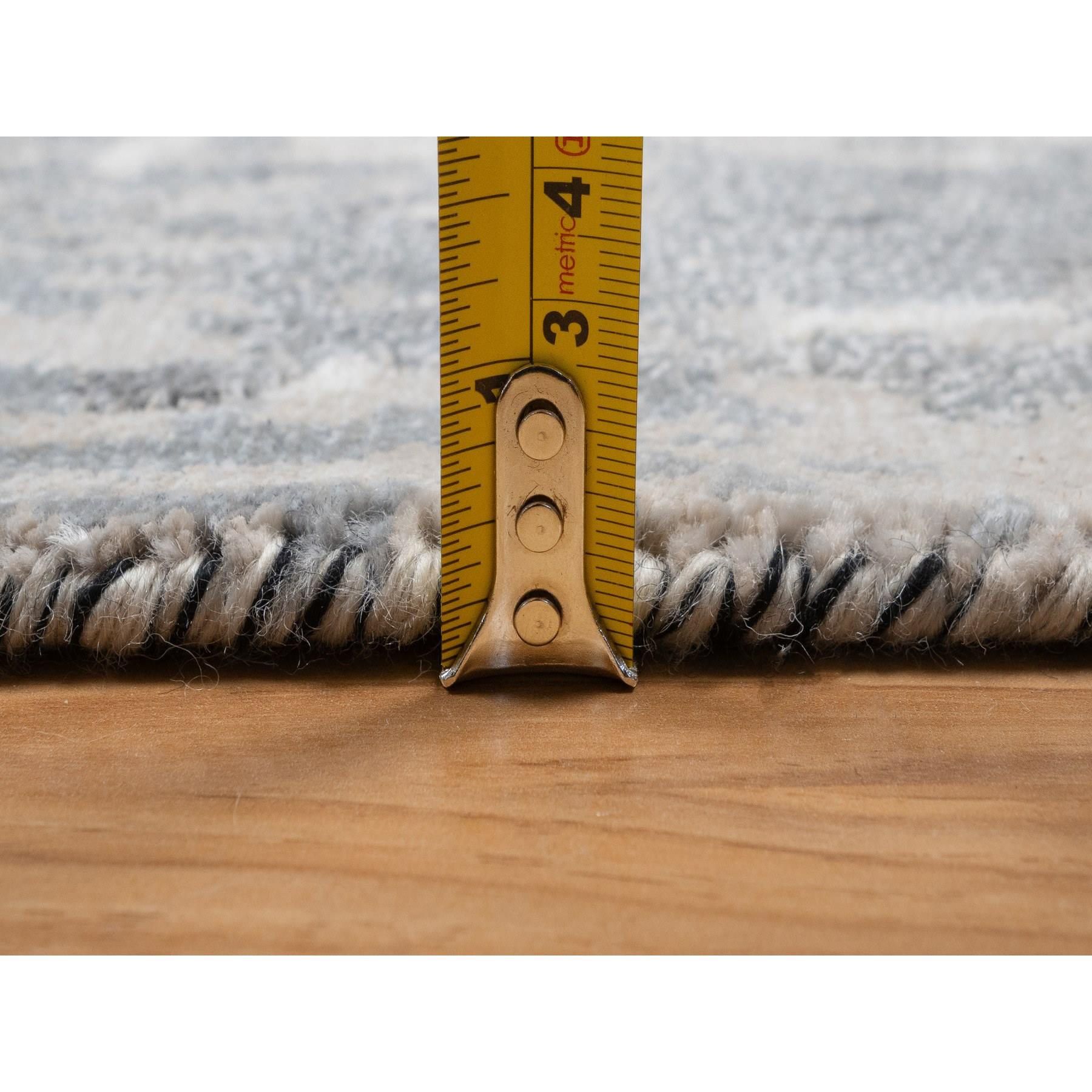 Modern-and-Contemporary-Hand-Knotted-Rug-464580