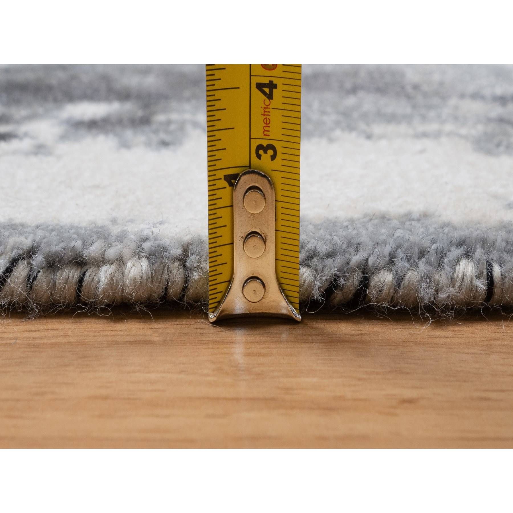 Modern-and-Contemporary-Hand-Knotted-Rug-464585