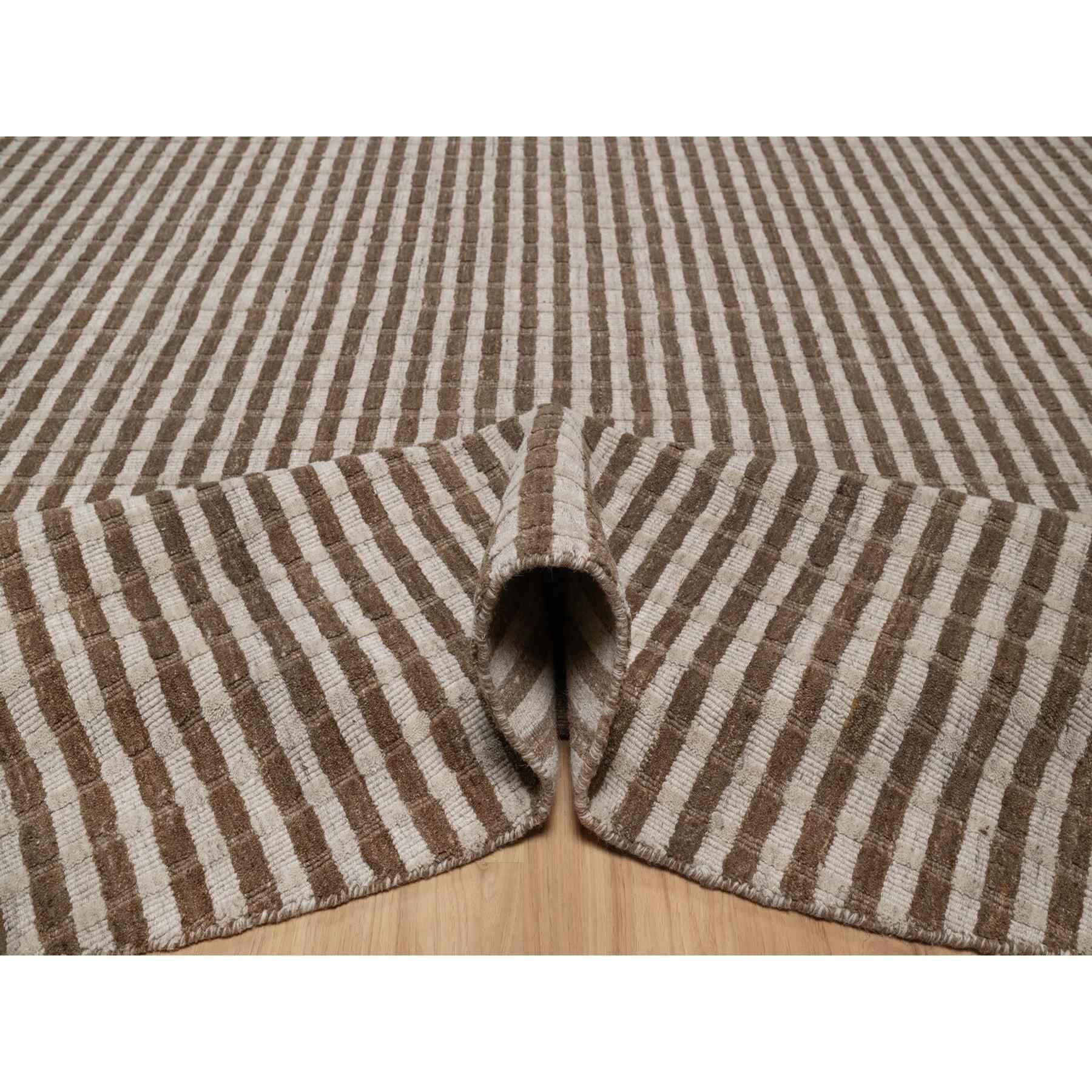 Modern-and-Contemporary-Hand-Loomed-Rug-464310