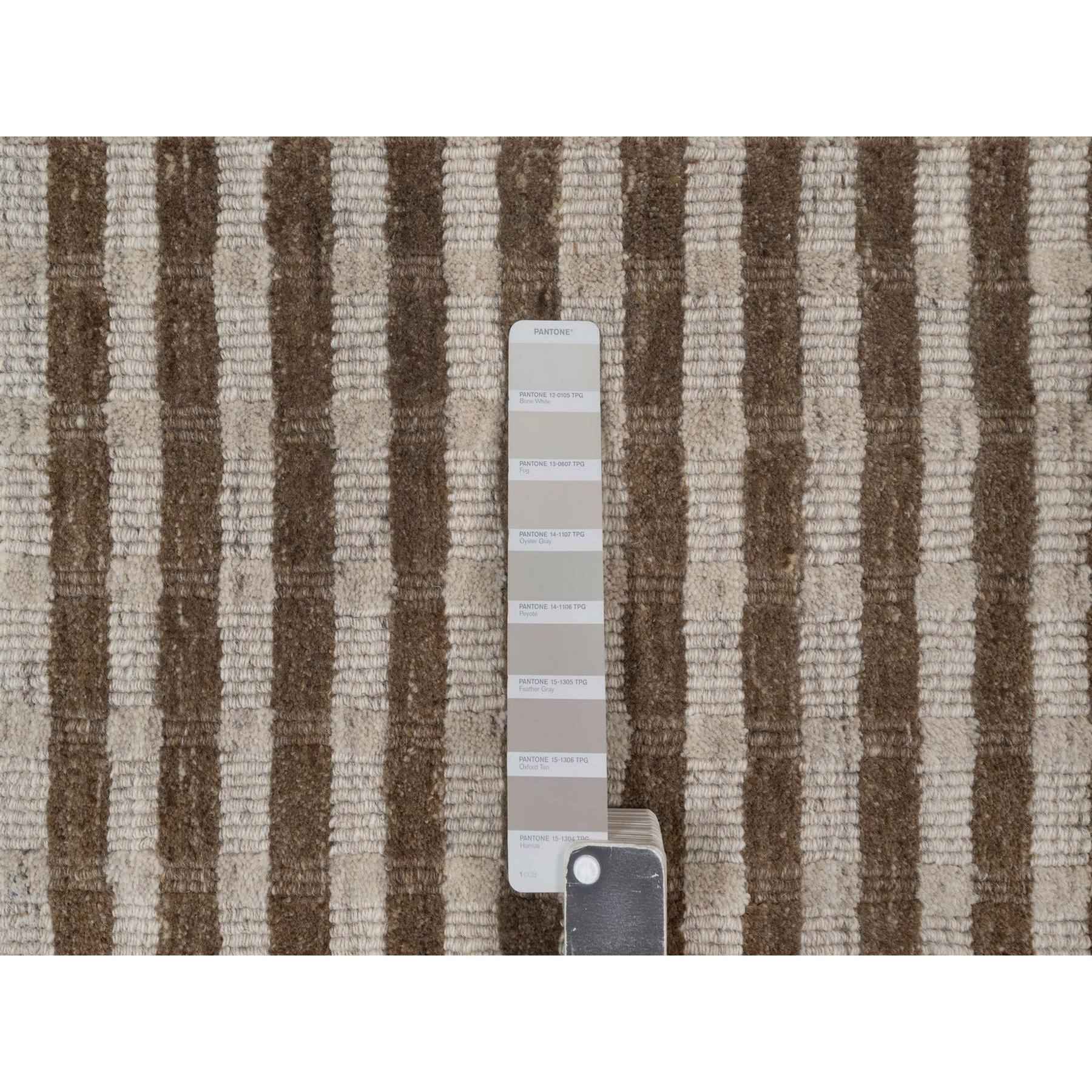 Modern-and-Contemporary-Hand-Loomed-Rug-464310