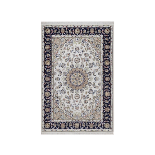 Pearl White, Nain with Flower Medallion Design, Hand Knotted, 250 KPSI, Soft Pile, Wool and Silk, Mat, Sample, Oriental Rug