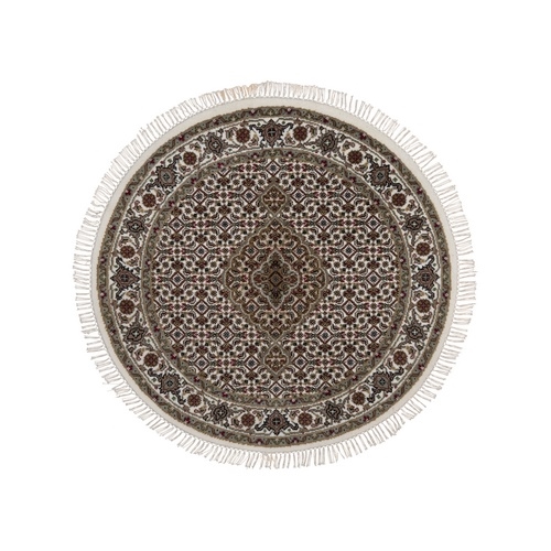 Pearl White, Tabriz Mahi with Fish Medallion Design, 100% Wool, Hand Knotted, 175 KPSI, Round, Oriental 